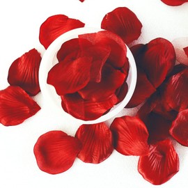 UUEMB 2000pcs Red Rose Petals Artificial Flowers Petals for Bedroom, No-Taste Emulation Silk Rose Petals for Romantic Scenes Wedding Anniversary, Party Decoration Fake Rose Petals