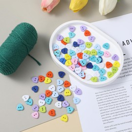 Pack of 100 Colourful Buttons for Crafts with 2 Holes for Crafts Made of Resin Colourful Buttons Sewing Small Heart Sewing Buttons for Sewing Crafts, Knitting, Children DIY Dresses Sewing Gift