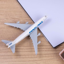 Bswath Model Airplane 1:300 Scale Model American Plane 747 Model Plane Metal Alloy Model for Gift and Decoration