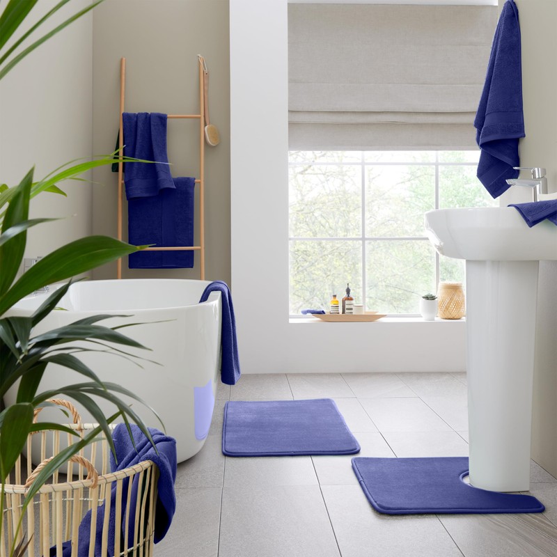 Catherine Lansfield Anti Bacterial Soft & Absorbent Cotton Bath Towel