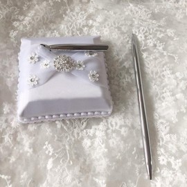 1Pcs Elegant Wedding Pen, Holder with Ribbon Pearl Bow Party Pen Stand for Guestbook Signing Stylish,Great for Wedding and Engagement Party Decoration