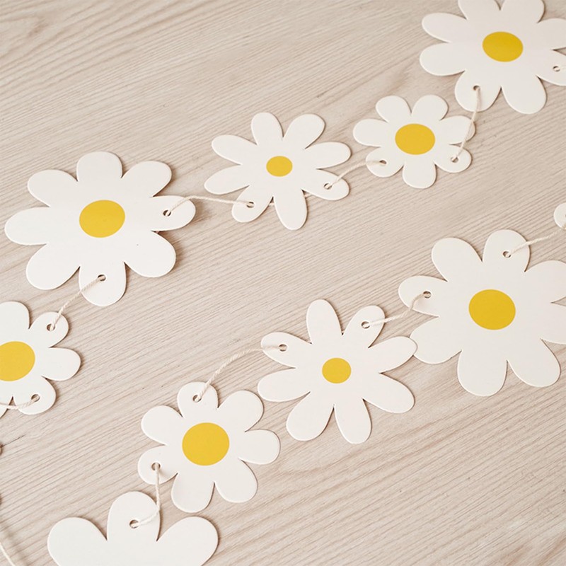 2 Daisy Pull Banners With 10 Daisy Inserts, Banner Decorations,
