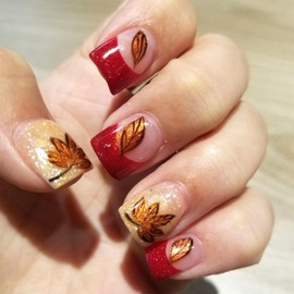 Vopintpy Glitter Maple Leaf Press on Nails Short Square Thanksgiving Fake Nails Red French Tip Acrylic Nails Autumn Maple Leaves Glue on Nails Reusable Fall Stick on Nails for Women DIY Manicure