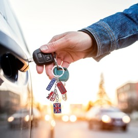 Warmhm London Keyring, London Bus Telephone Booth Union Jack Keyring, UK Flag Metal Key Fob for Cars Key Chain Gifts England Car Accessories Travel Handbag, Image 1