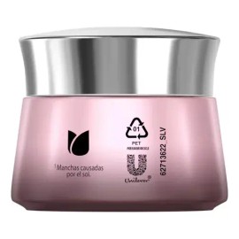 Pond's Bright Miracle Crema Facial de Noche con Niasorcinol, 50g
