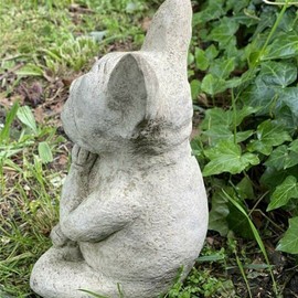 Garden Meditation French Bulldog Decoration Statue Garden Decoration Lawn Resin Outdoor Decoration