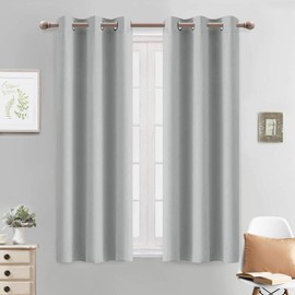 Yakamok - Cortinas opacas para oscurecer la habitación, con aislamiento térmico y ojales para ventana, 38 x 54 pulgadas, color gris claro, 2 paneles