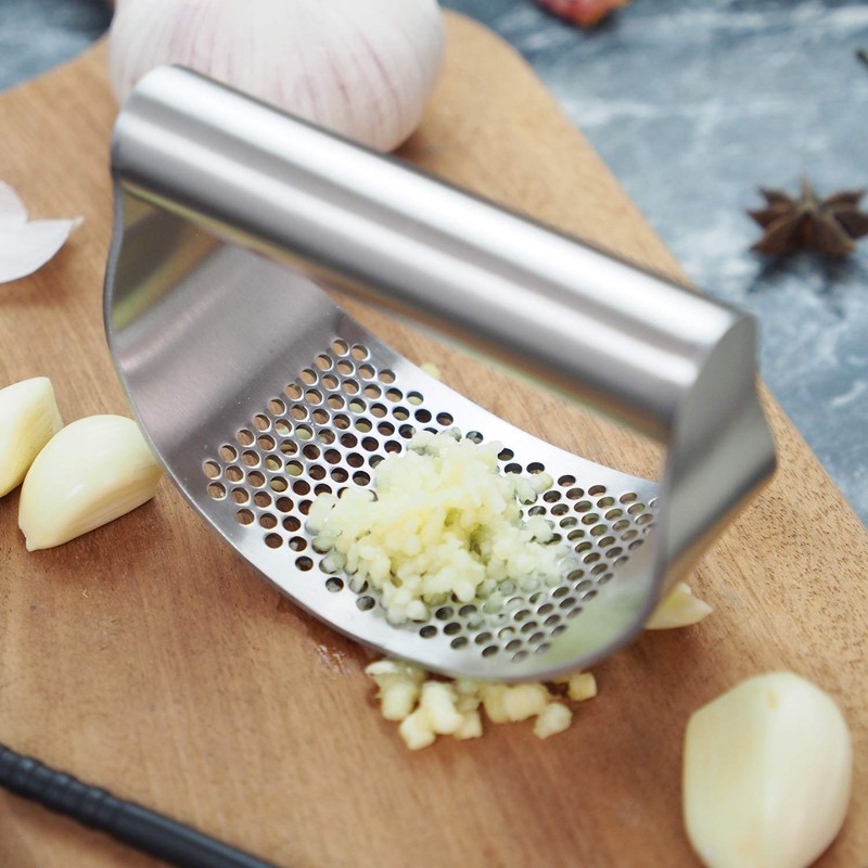 GuDoQi Garlic Press Rocker, Stainless Steel Garlic Mincer Garlic Crusher,