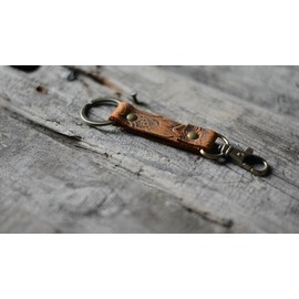 JJNUSA Genuine Leather Keychain Walnut Leather Key Holder Mens Key Chain Ring Fob Accessories Heavy Duty Key Chain Belt Loop Clip Flower brown