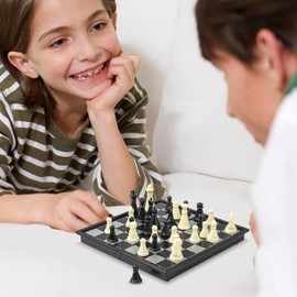 Magnetic Chess Game, Foldable Chess Board, Small Travel Chess, Children and Adults, Black and White, 20 x 20 cm, Mini Chess for Family Party, Travel