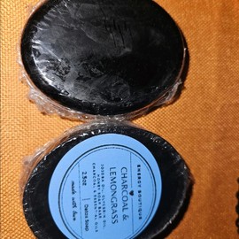 Detoxifing Charcoal & Lemongrass Soap Bar