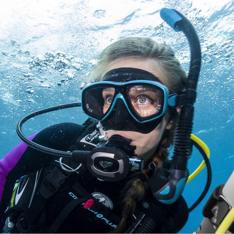 Tusa M-212 Ceos Clear Skirt Scuba Diving Mask - Cobalt