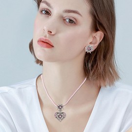 Healife Set of 3 costume jewellery with rhinestones for women, Oktoberfest decoration, dirndl jewellery with edelweiss heart pendant and stud earrings, perfect addition to your Oktoberfest outfit,