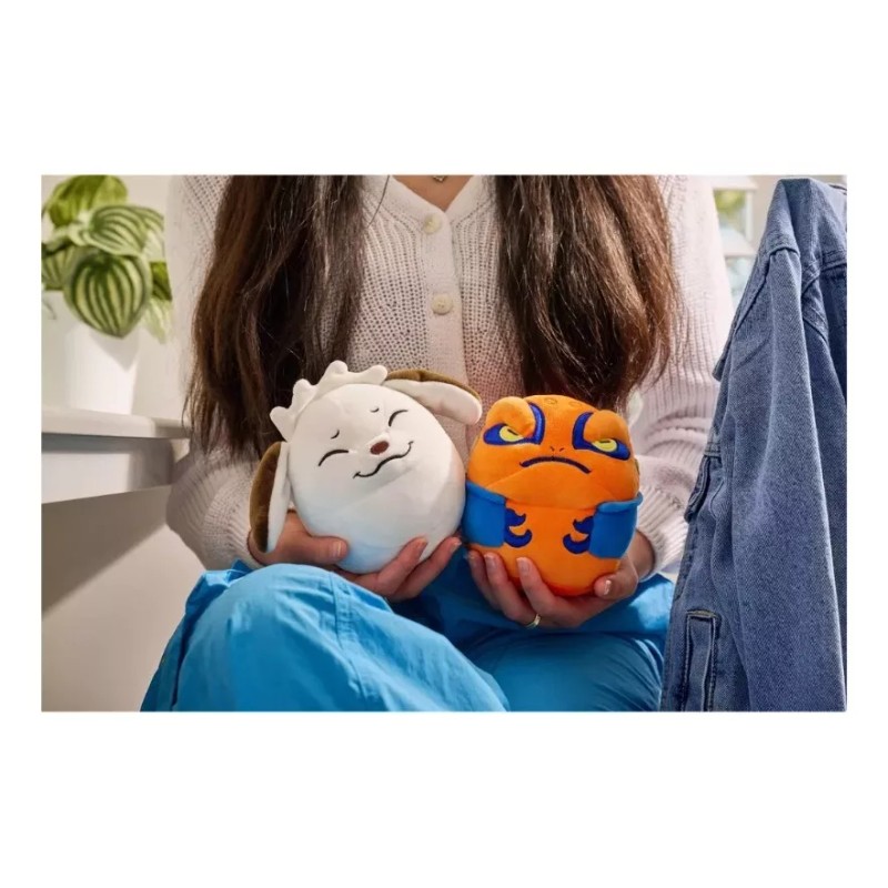 Zuru Capsula Peluches Sorpresa Personajes Anime Pop Color Blanco