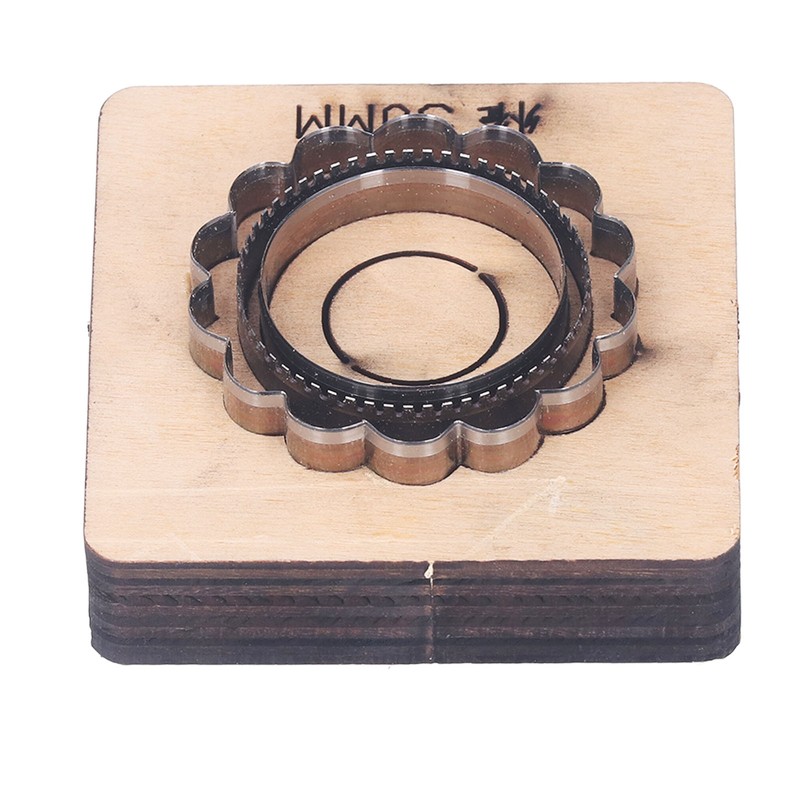 Leather Cutting Dies Sunflower Shaped 7.5x7.5x2.3cm Size 50mm Diameter Precise