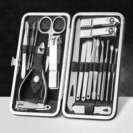 All-in-one nail clipper 19-piece set - black / 올인원 손톱깎이 19종 세트 - 블랙