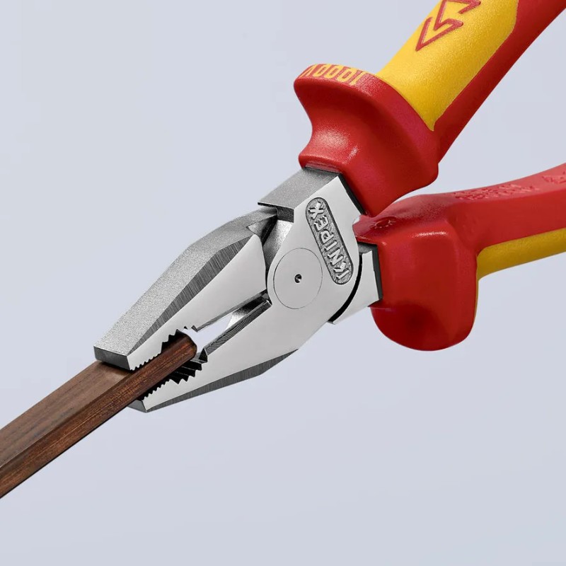 Pinza Aislada Univ. De Alta Palanca 8'' Knipex 02 06