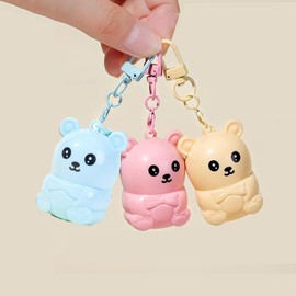 Paquete de 3 llaveros de bálsamo labial Cute Bear - Fresa, arándano, sabor a miel, hidratante y cuidado de labios portátil para niñas y mujeres