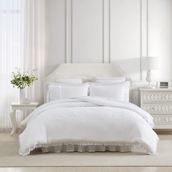 Laura Ashley - Queen Comforter, Reversible Bedding Set with Matching