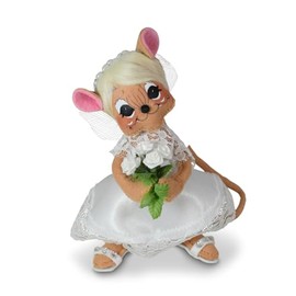 Annalee 6in Bride Mouse with White Satin Gown, Lace Details, Tulle Veil, Pearl Accents, Rose Bouquet, Bridal Slippers