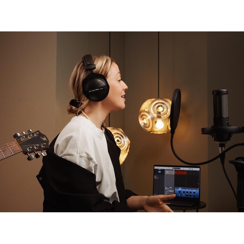 Beyerdynamic DT 770 PRO (80 Ω) Sealed Monitor Headphones