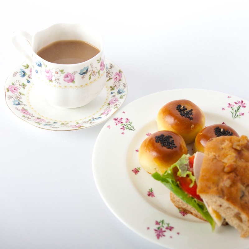 MAXIM Mocha White Gold Mild Instant Coffee Mix - 100