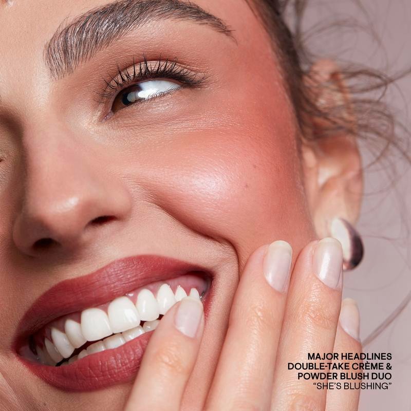 Major Headlines Blush Duo & Dual-Ended Brush Set:_Oh She's Different