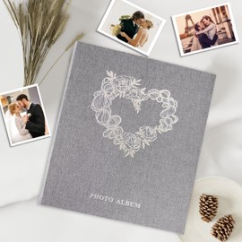 Miaikoe Photo Album 6x4 Slip in, Linen 600 Pockets Photo Albums Holds 600 Horizontal and Vertical 10x15cm Photos for Family Wedding Anniversary (Grey)