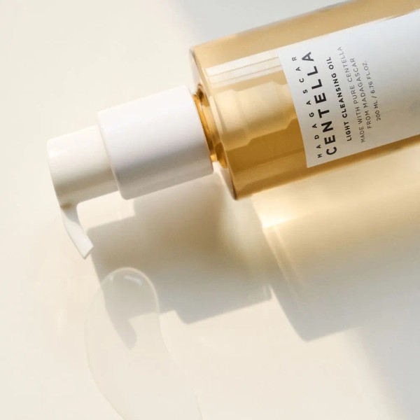 SKIN1004 Madagascar Centella Light Cleansing Oil 200 ml