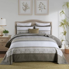 QuiltMuse Oversized King Bedspreads 128"x120" - 100% Cotton Lightweight California King Quilt with 2 Pillowshams, Modern Striped Extra Wide Quilted Bedspread Coverlet for All Season, Brown