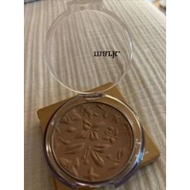 AVON  Instant Vacation  All Over Bronzing Powder Beach Bronzer  - NEW Beach
