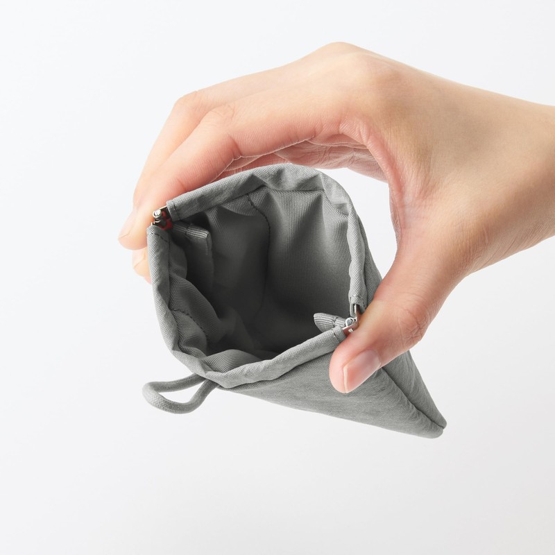 Mu-in Ryohin Wrinkle Nylon One-Handed Opening Flat Pouch - Gray
