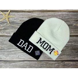 Enodtter Dad Mom Beanies for Couples, Black & White Matching Skullies Hats Set, Winter Warm Knit Knitted Hats, Gifts for Anniversary