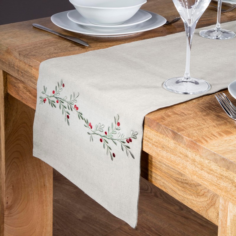 Premier Decorations Christmas Holly Berry Cotton Table Runner Green and