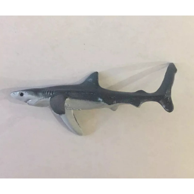 BRAND NEW Yowie BLUE SHARK Series 4 US Surprise Egg