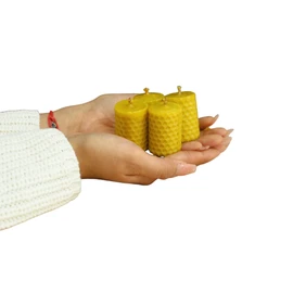 Mini Velas de Miel de la Prosperidad - Cera de Abeja Ecológica - 4.5cm Alto x 3cm Ancho - Ideal para Regalos (10 Piezas)