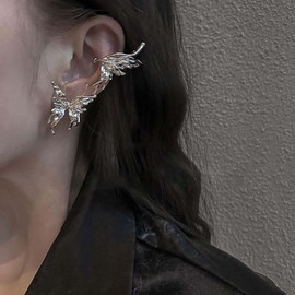 Inilbran Boho Butterfly Ear Cuff Earrings Vintage Layered Butterfly Cuff Cartilage Earrings Silver Butterfly Wrap Hoop Earrings Butterfly No Piercing Clip Earrings Jewelry for Women and Girls