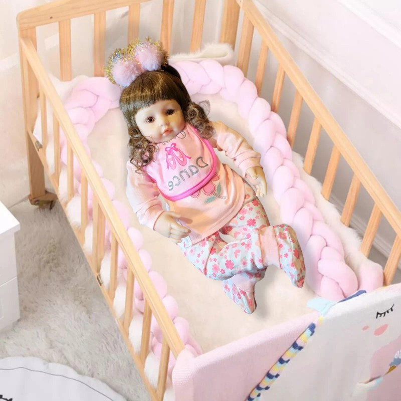 Hesstian 24-inch silicone vinyl doll with more than 10 accessories.