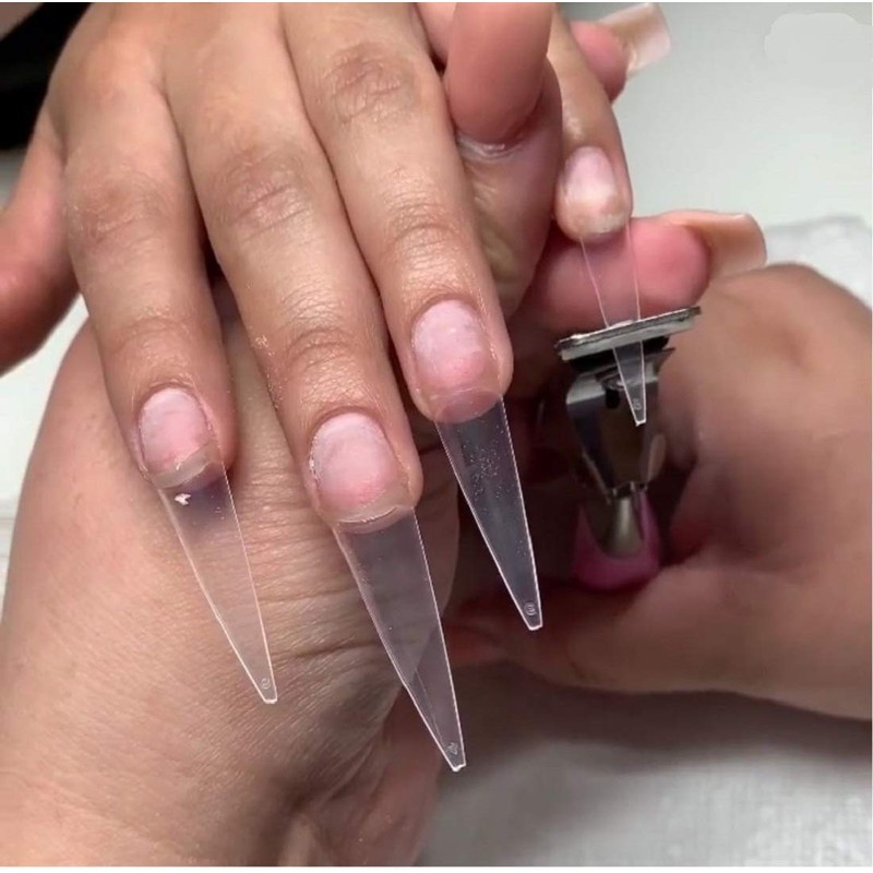 YIMART 600pcs Acrylic Medium Long Stiletto Nail Tips Easy Coffin