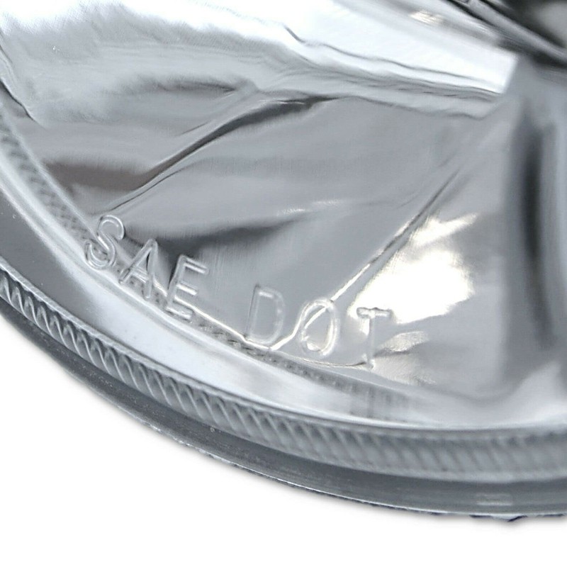 Octane Lighting 5 3/4 Inch Halogen Headlight Diamond Crystal Headlamp