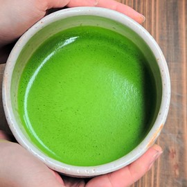 SUMIRE Matcha Ceremonial Grade Matcha Powder Made in Japan Kagoshima, Vibrant Green, Smooth, Umami, Antioxidant-Rich, Perfect for Lattes (BOLD)