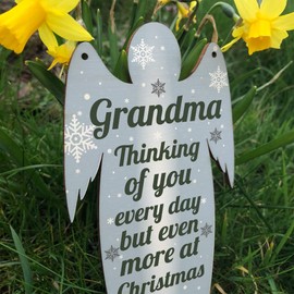RED OCEAN Grandma Memorial Wooden Angel In Memory Plaque Rememberance Tribute Christmas Decoration Memorial Graveside Gift For Nan