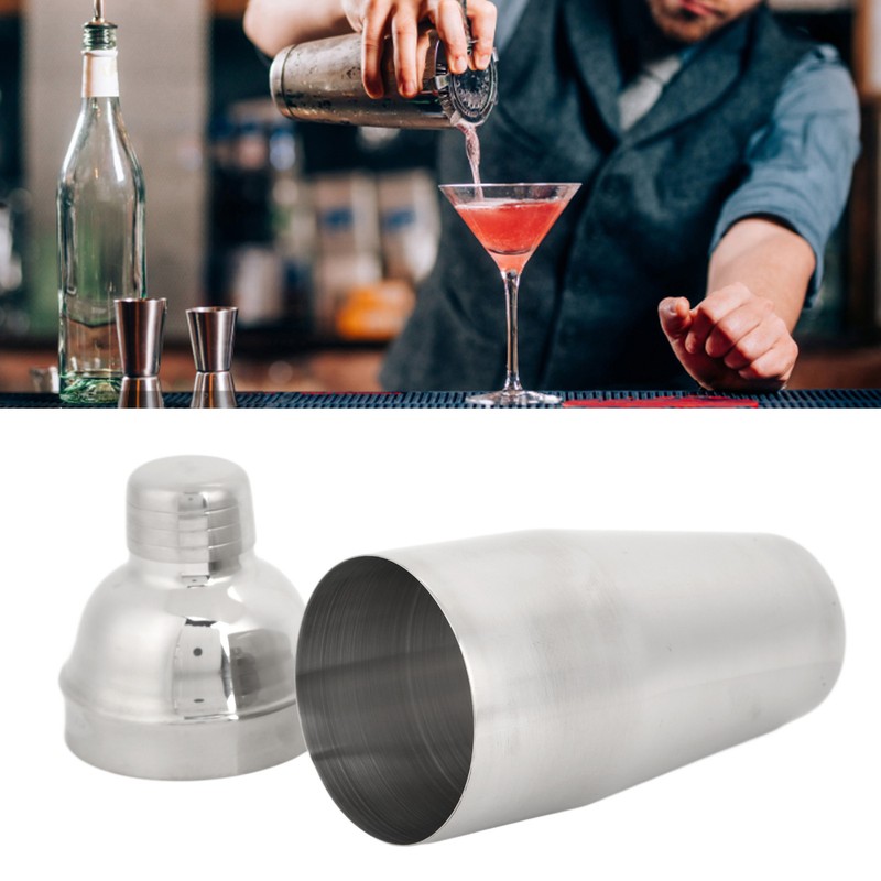 750ML Cocktail Shaker with Built in Strainer Stainless Steel Martini