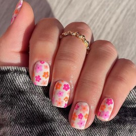 BMKKOT Flowers Press on Nails Short Square Fake Nails Spring Summer Colorful Floret Design Short Fake Nails Coffin Shaped White Glue on Nails Floral Acrylic Nails for Women Girls DIY Manicure 24Pcs