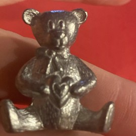 Metal Pewter Mini Memories Bear With Heart And Bow tie 2005 Made In USA Sealed