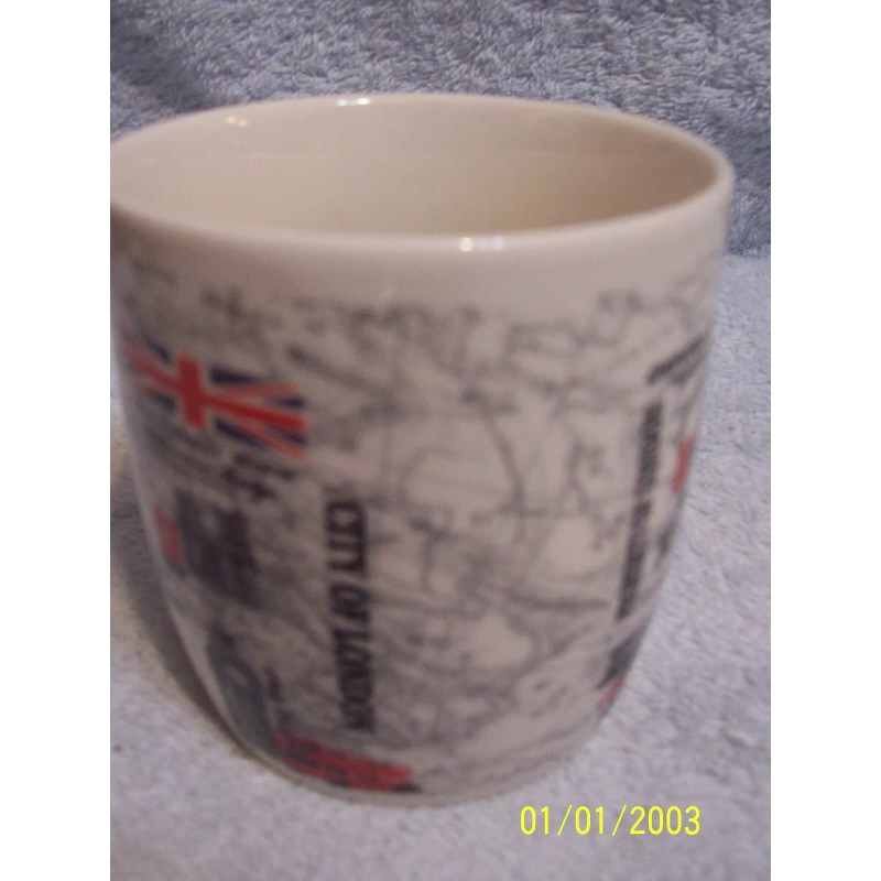 London, England 10 Oz. Mug, Tea Bag Holder & Spoon