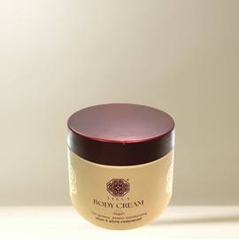Taela Body Cream Moisturizer Plum & White Cedarwood 200ml 1ea / 타엘라 바디 크림 보습제 플럼&화이트시더우드 200ml 1개