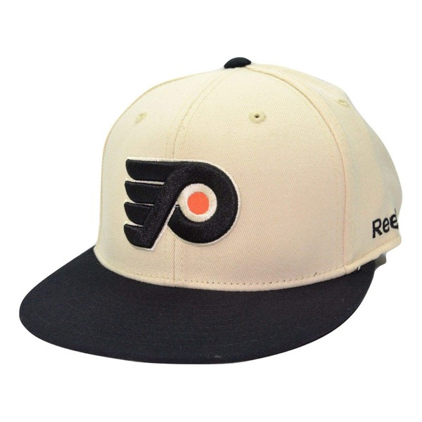 Reebok Philadelphia Flyers 2012 Winter Classic Flexfit HAT - OSFA Cream, Black
