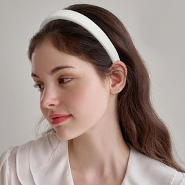 EIOAUY 3Pcs White Pearl Headbands for Women Girls Non-Slip Padded Headband Cute Vintage Hair Band Wedding Stylish Hair Accessories (White, 3Pcs)