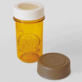 Nishiki Kasei Powder Pouring Case, Condiment Container, Winnie the Pooh, Diameter 2.8 x Height 5.1 inches (7.2 x 13 cm)